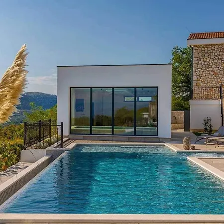Vila Luxus By Aneo Travel