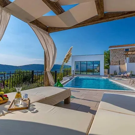 Luxus By Aneo Travel Bribir (Primorje-Gorski Kotar)