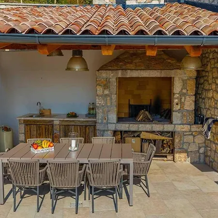 Villa Luxus By Aneo Travel Bribir (Primorje-Gorski Kotar)